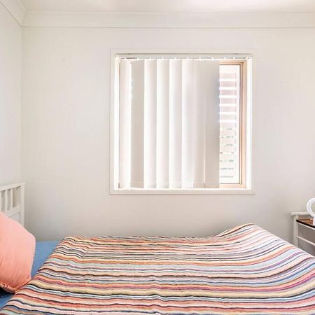 Room With Separate Bath In Shared Homestay Redcliffe Eksteriør bilde