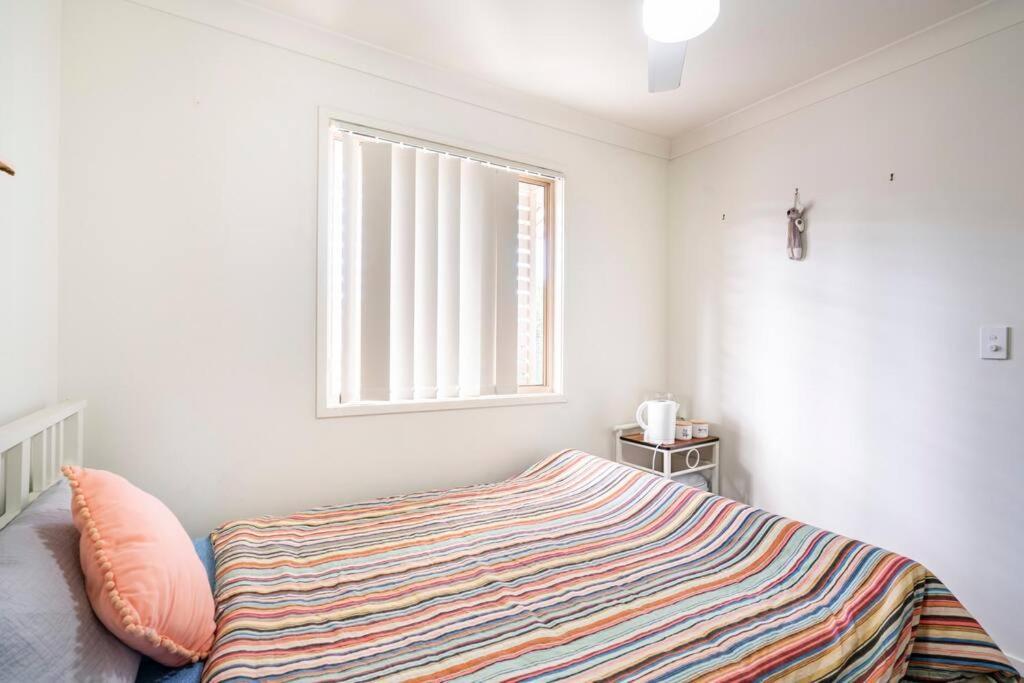 Room With Separate Bath In Shared Homestay Redcliffe Eksteriør bilde