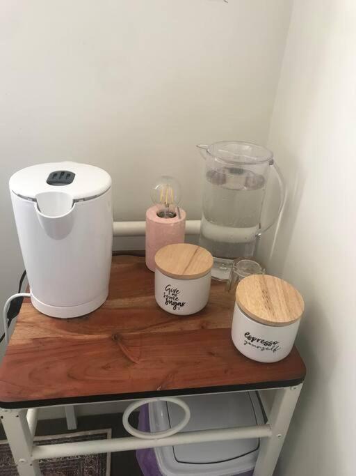 Room With Separate Bath In Shared Homestay Redcliffe Eksteriør bilde